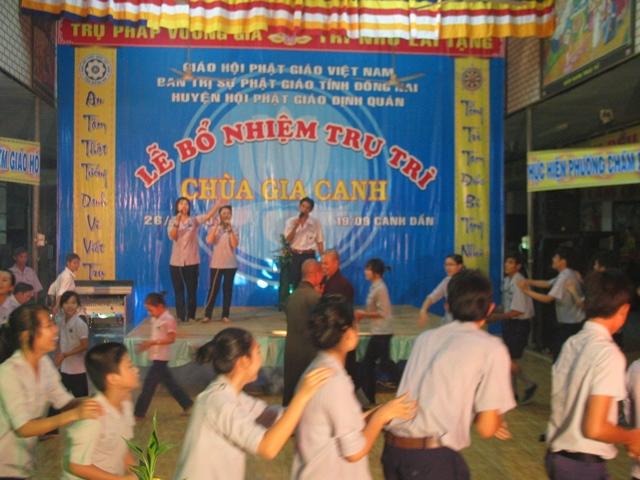 Đồng Nai - Đêm giao lưu văn nghệ mừng lễ bổ nhiệm trụ trì chùa Gia Canh