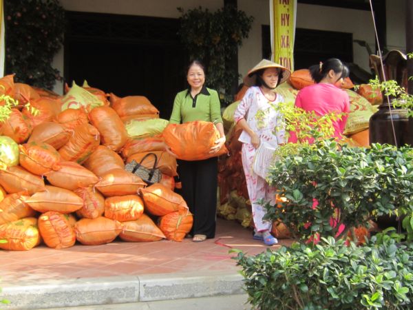 Chùa Linh Sơn Vạn Phúc cứu trợ từ thiện ở Quảng Bình