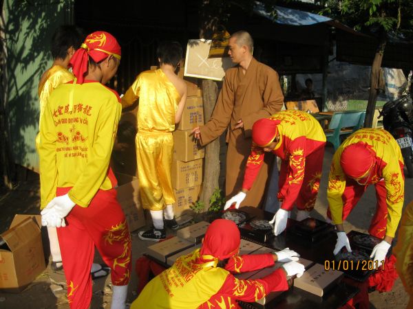 Đồng Tháp: Lễ cung rước Đại tạng kinh và húy kỵ ân sư tại Chùa Quan Âm