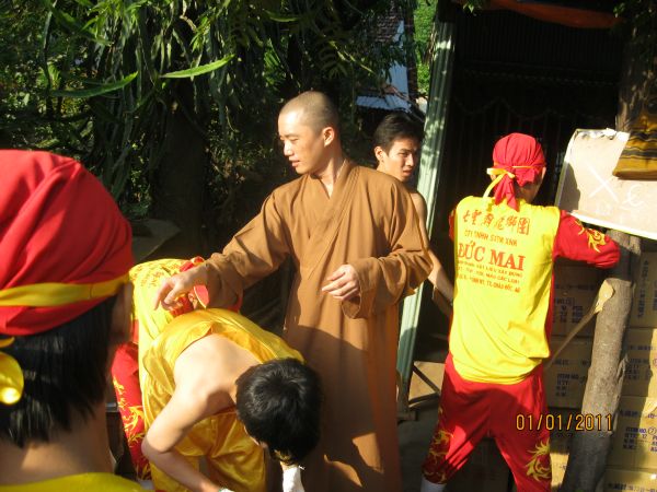 Đồng Tháp: Lễ cung rước Đại tạng kinh và húy kỵ ân sư tại Chùa Quan Âm