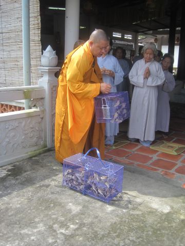 TT Ngọc Lâm, trãi lòng cùng miền Trung ruột thịt