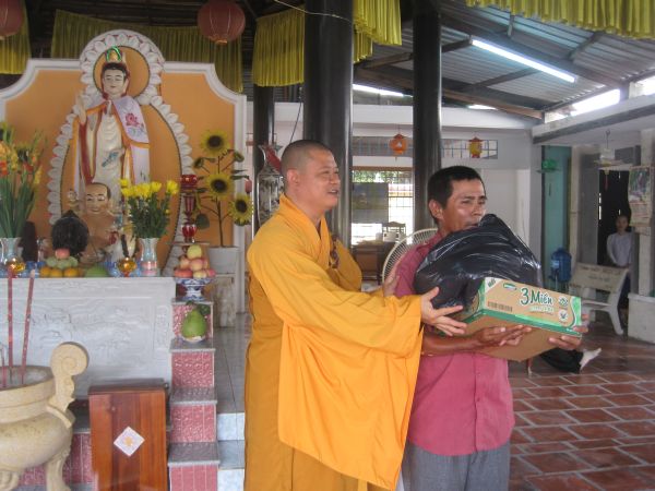 TT Ngọc Lâm, trãi lòng cùng miền Trung ruột thịt