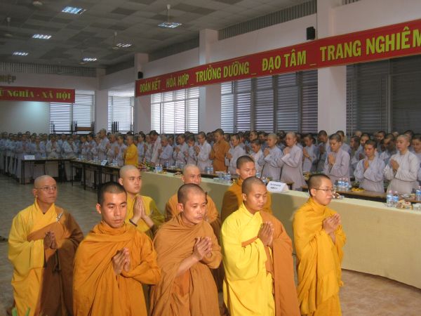 Trường Cao Trung Phật Học TP.HCM mừng lễ hiến chương ngày nhà giáo Việt Nam 20/11