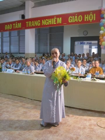 Trường Cao Trung Phật Học TP.HCM mừng lễ hiến chương ngày nhà giáo Việt Nam 20/11