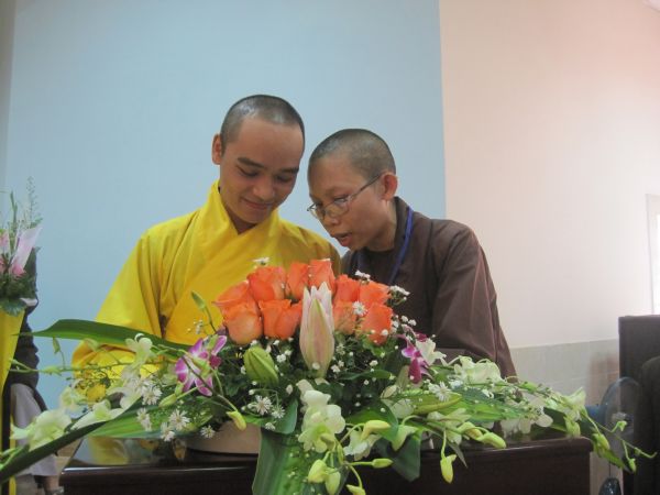 Trường Cao Trung Phật Học TP.HCM mừng lễ hiến chương ngày nhà giáo Việt Nam 20/11