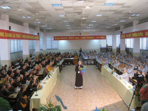 Trường Cao Trung Phật Học TP.HCM mừng lễ hiến chương ngày nhà giáo Việt Nam 20/11