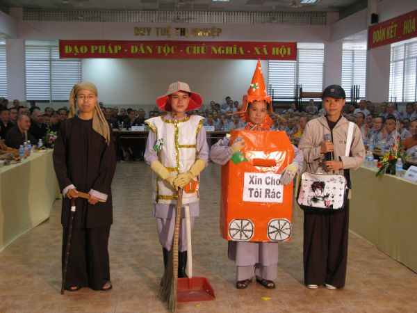 Trường Cao Trung Phật Học TP.HCM mừng lễ hiến chương ngày nhà giáo Việt Nam 20/11