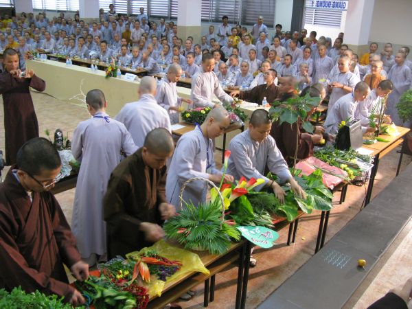 Trường Cao Trung Phật Học TP.HCM mừng lễ hiến chương ngày nhà giáo Việt Nam 20/11