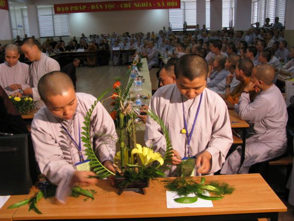 Trường Cao Trung Phật Học TP.HCM mừng lễ hiến chương ngày nhà giáo Việt Nam 20/11
