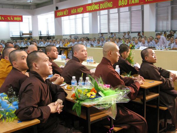 Trường Cao Trung Phật Học TP.HCM mừng lễ hiến chương ngày nhà giáo Việt Nam 20/11