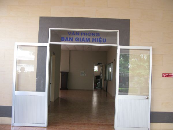 Trường Cao Trung Phật Học TP.HCM mừng lễ hiến chương ngày nhà giáo Việt Nam 20/11