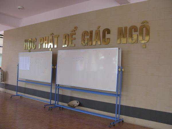 Trường Cao Trung Phật Học TP.HCM mừng lễ hiến chương ngày nhà giáo Việt Nam 20/11