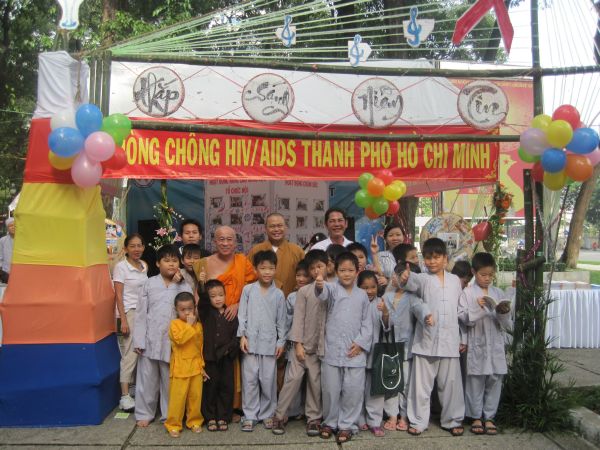 Chùm ảnh Hội trại Thành Phố Hồ Chí Minh 20 năm đương đầu với đại dịch HIV/AIDS