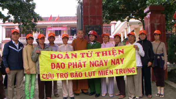 Hướng về vũng lũ Hương Khê - Hà Tĩnh