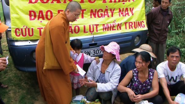 Hướng về vũng lũ Hương Khê - Hà Tĩnh