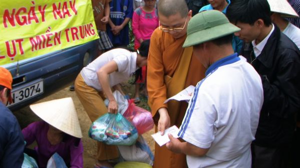 Hướng về vũng lũ Hương Khê - Hà Tĩnh