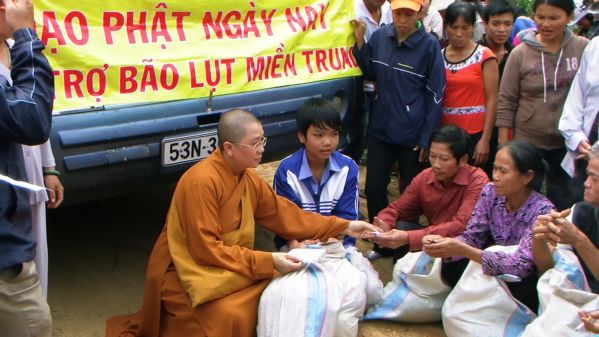 Hướng về vũng lũ Hương Khê - Hà Tĩnh