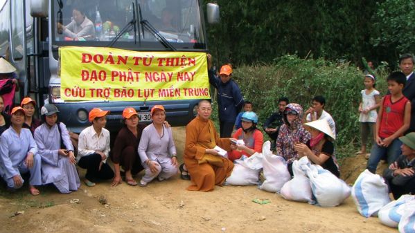 Hướng về vũng lũ Hương Khê - Hà Tĩnh