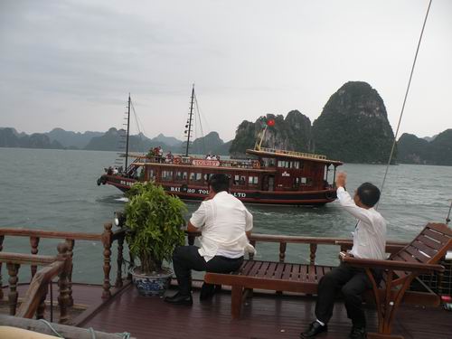 Với Những Tấm Lòng