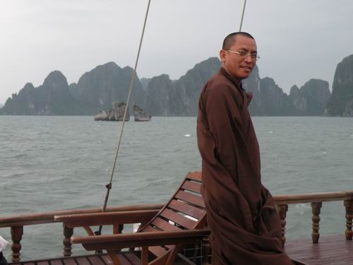 Với Những Tấm Lòng