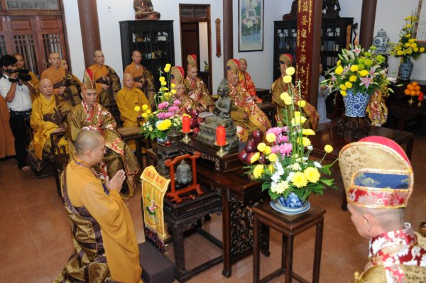 Đại Giới Đàn Cam Lộ: Lễ Cung An Chức Sự - Ngày 25/10/2010