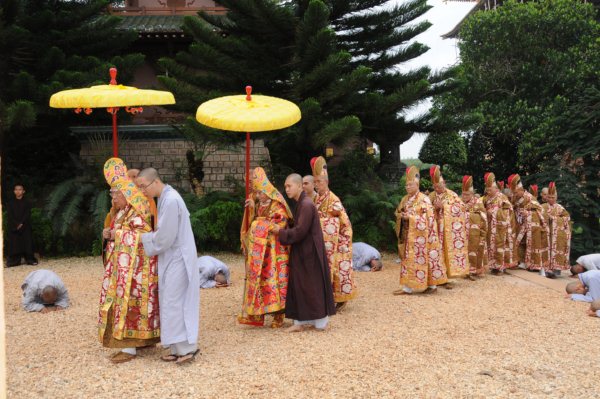 Đại Giới Đàn Cam Lộ: Lễ Cung An Chức Sự - Ngày 25/10/2010