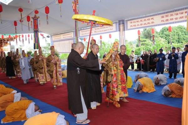 Đại Giới Đàn Cam Lộ: Lễ Cung An Chức Sự - Ngày 25/10/2010
