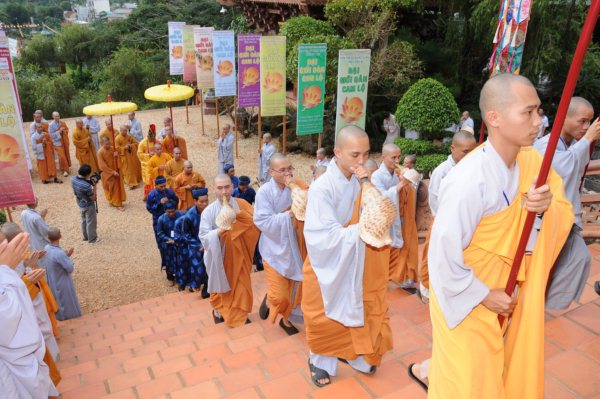 Đại Giới Đàn Cam Lộ: Sái Tịnh, Bạch Phật Khai Đàn - Diễn tập phương thức đăng đàn thọ giới
