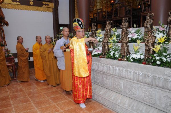 Đại Giới Đàn Cam Lộ: Sái Tịnh, Bạch Phật Khai Đàn - Diễn tập phương thức đăng đàn thọ giới