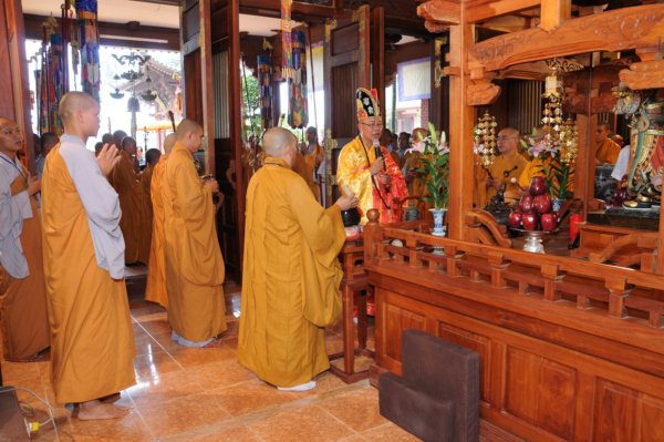 Đại Giới Đàn Cam Lộ: Sái Tịnh, Bạch Phật Khai Đàn - Diễn tập phương thức đăng đàn thọ giới