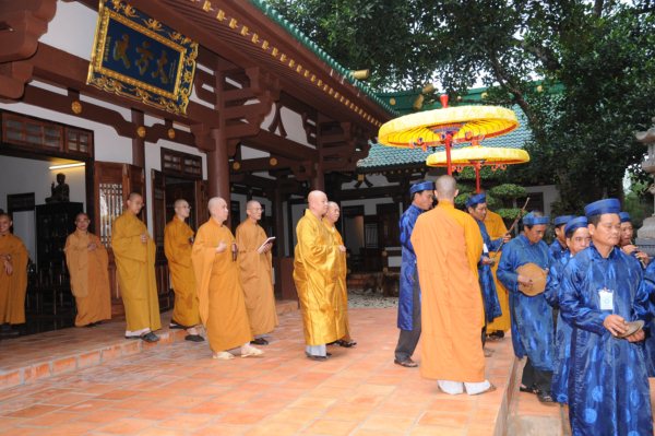 Đại Giới Đàn Cam Lộ: Sái Tịnh, Bạch Phật Khai Đàn - Diễn tập phương thức đăng đàn thọ giới