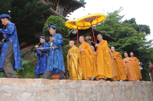 Đại Giới Đàn Cam Lộ: Sái Tịnh, Bạch Phật Khai Đàn - Diễn tập phương thức đăng đàn thọ giới