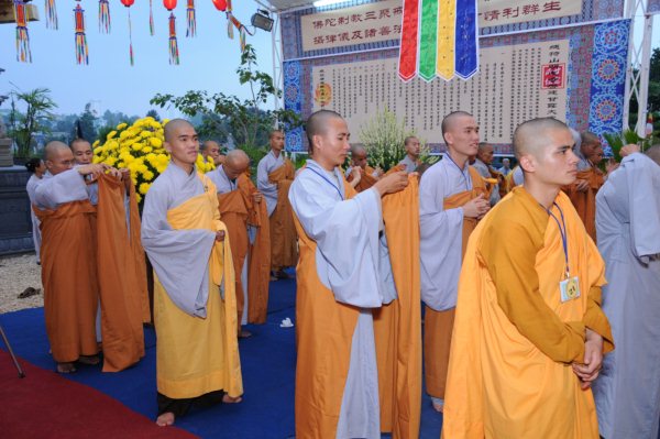Đại Giới Đàn Cam Lộ: Sái Tịnh, Bạch Phật Khai Đàn - Diễn tập phương thức đăng đàn thọ giới