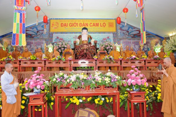 Đại Giới Đàn Cam Lộ: Hòa Thượng Thích Minh Thông - Tuyên Luật Sư Khai Đạo Giới Tử