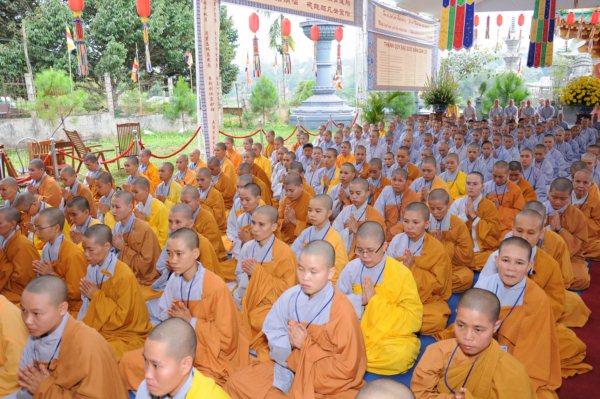 Đại Giới Đàn Cam Lộ: Hòa Thượng Thích Minh Thông - Tuyên Luật Sư Khai Đạo Giới Tử