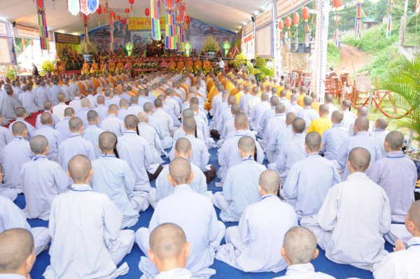 Đại Giới Đàn Cam Lộ: Hòa Thượng Thích Minh Thông - Tuyên Luật Sư Khai Đạo Giới Tử