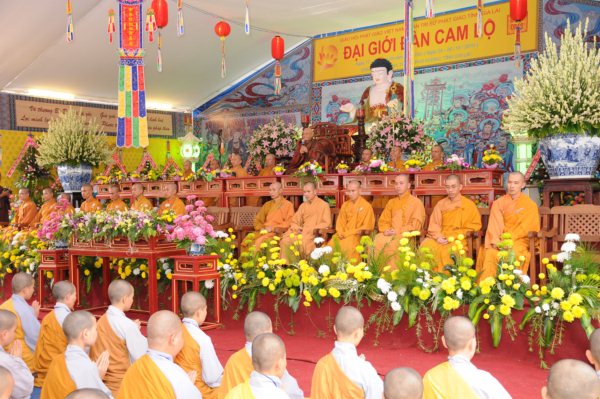 Đại Giới Đàn Cam Lộ: Hòa Thượng Thích Minh Thông - Tuyên Luật Sư Khai Đạo Giới Tử