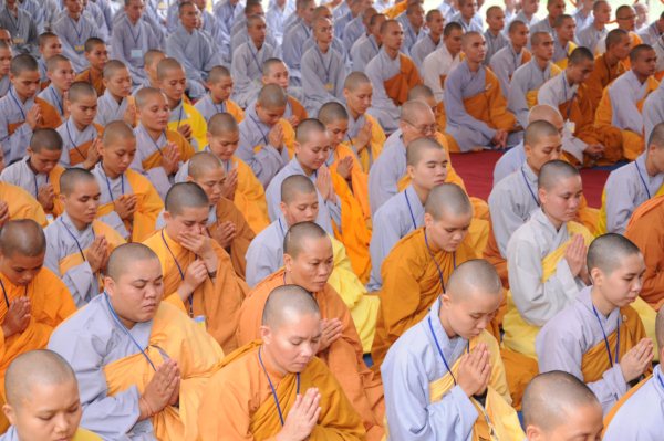Đại Giới Đàn Cam Lộ: Hòa Thượng Thích Minh Thông - Tuyên Luật Sư Khai Đạo Giới Tử