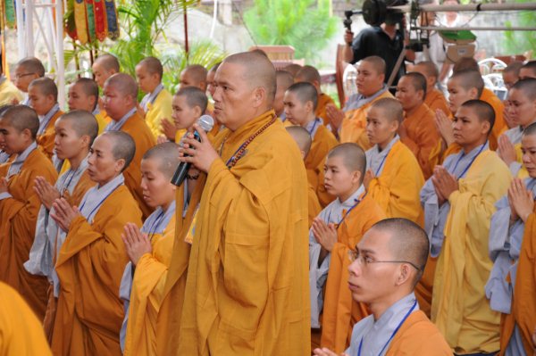 Đại Giới Đàn Cam Lộ: Hòa Thượng Thích Minh Thông - Tuyên Luật Sư Khai Đạo Giới Tử