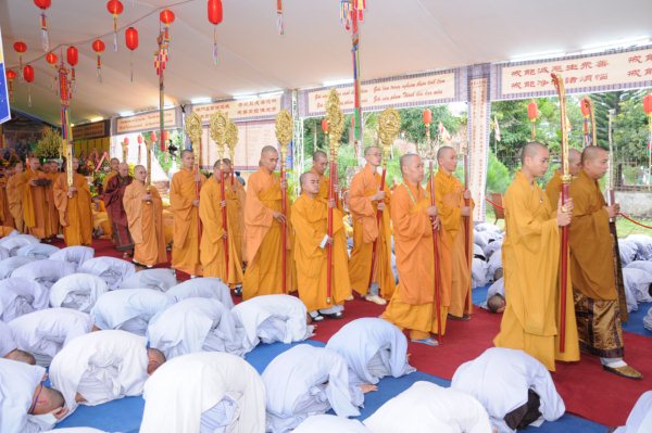 Đại Giới Đàn Cam Lộ: Hòa Thượng Thích Minh Thông - Tuyên Luật Sư Khai Đạo Giới Tử