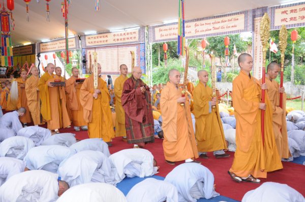Đại Giới Đàn Cam Lộ: Hòa Thượng Thích Minh Thông - Tuyên Luật Sư Khai Đạo Giới Tử