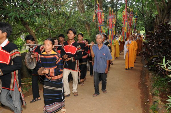 Đại Giới Đàn Cam Lộ: Hòa Thượng Thích Minh Thông - Tuyên Luật Sư Khai Đạo Giới Tử