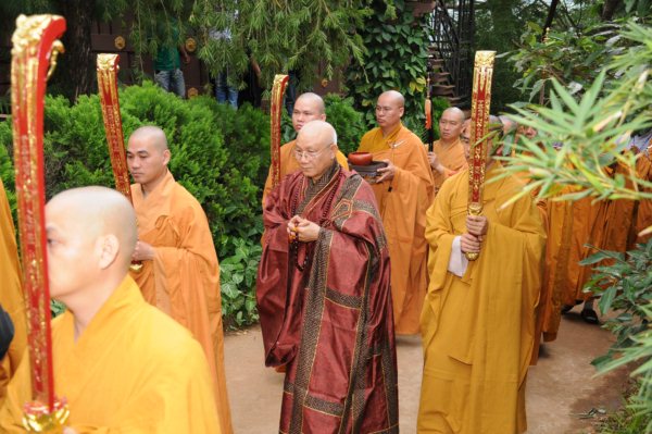 Đại Giới Đàn Cam Lộ: Hòa Thượng Thích Minh Thông - Tuyên Luật Sư Khai Đạo Giới Tử