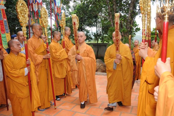 Đại Giới Đàn Cam Lộ: Hòa Thượng Thích Minh Thông - Tuyên Luật Sư Khai Đạo Giới Tử