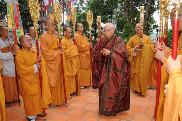 Đại Giới Đàn Cam Lộ: Hòa Thượng Thích Minh Thông - Tuyên Luật Sư Khai Đạo Giới Tử