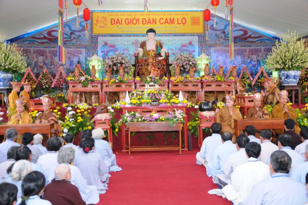 Đại Giới Đàn Cam Lộ: Lễ đăng đàn Truyền Giới Thập Thiện và Bồ Tát tại gia