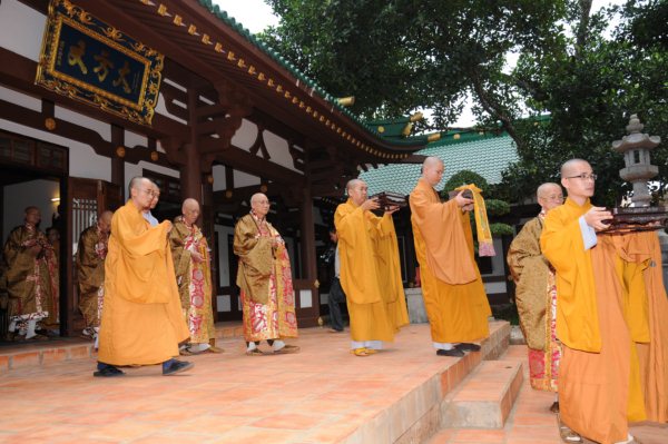 Đại Giới Đàn Cam Lộ: Sơ Đàn Truyền Giới Sa Di - Ngày 26/10/2010