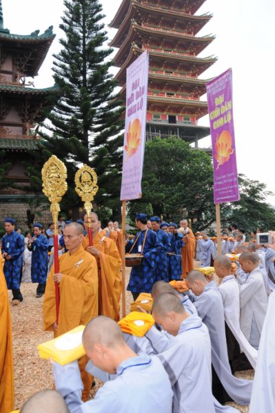 Đại Giới Đàn Cam Lộ: Sơ Đàn Truyền Giới Sa Di - Ngày 26/10/2010