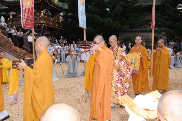 Đại Giới Đàn Cam Lộ: Sơ Đàn Truyền Giới Sa Di - Ngày 26/10/2010