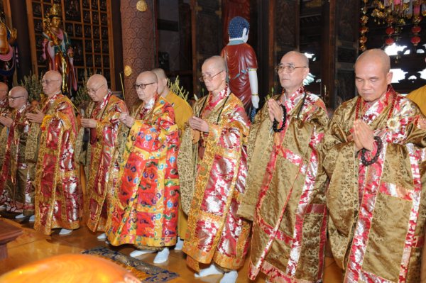 Đại Giới Đàn Cam Lộ: Sơ Đàn Truyền Giới Sa Di - Ngày 26/10/2010